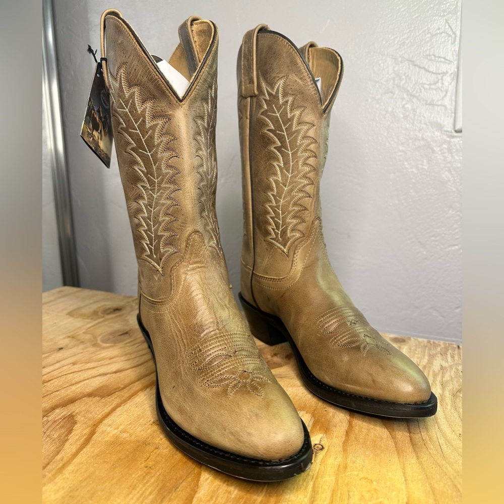 Old West Women’s Tan Cowboy Boot-Size 6.5
